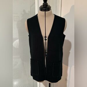 Black Sleeveless Vest with Pockets